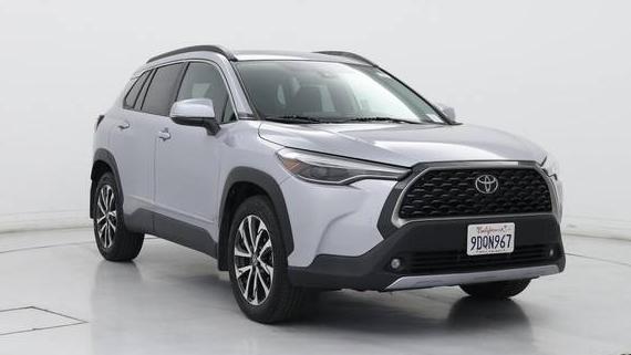 TOYOTA COROLLA CROSS 2022 7MUDAABG5NV038087 image